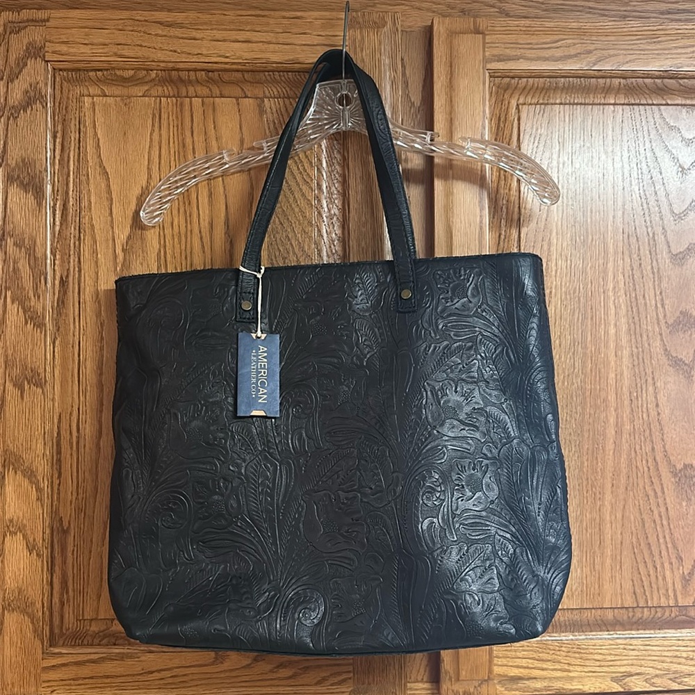 American Leather Co Black Nashville Tote NWT BEAUTIFUL BAG Make me an offer!!